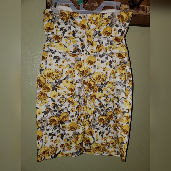 B. Smart Floral Strapless Mini Dress 14 - Picture 2 of 6